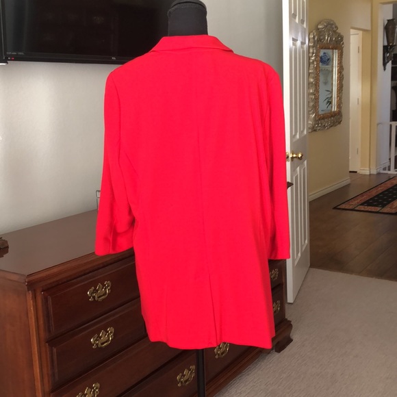 Women’s red lined jacket xxl. Excellent Condition worn one time.Nice long length - Picture 4 of 10